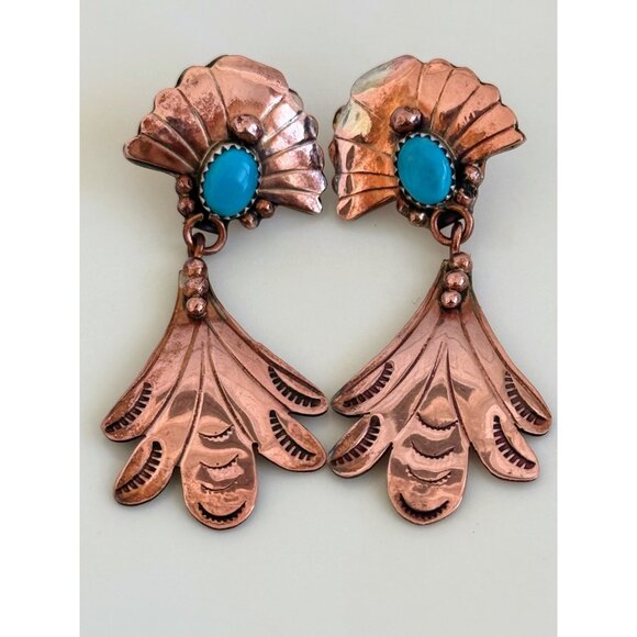 Vintage 80s Navajo Dangle Earrings Fan Shaped 925 Copper Gilt Running Bear - Picture 1 of 14
